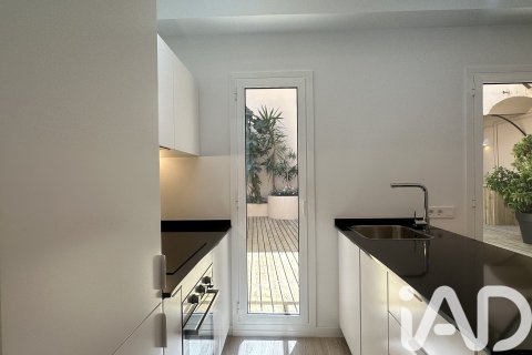 2 bedrooms apartment for sale in Barcelona, Catalonia, Spain № 7534 - photo 5