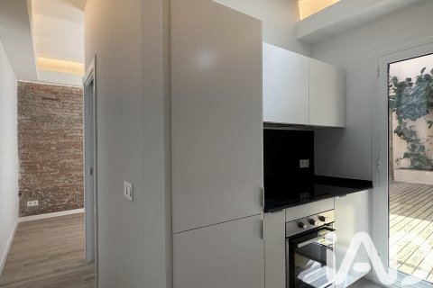 2 bedrooms apartment for sale in Barcelona, Catalonia, Spain № 7534 - photo 4