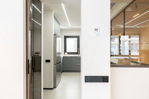 Купить квартиру в Барселона, Испания с 5 комнат, № 1494 - фото 9