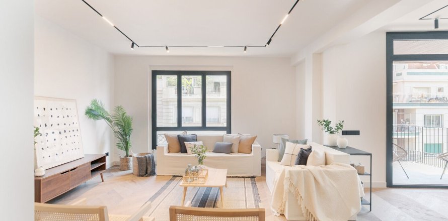 Квартира с 4 спальнями в Барселоне, Каталония, Испания № 1494