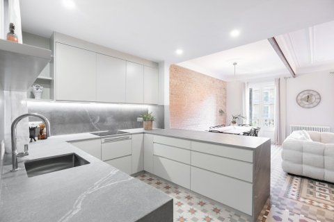 3 chambres apartment à vendre à Barcelona, Catalonia, Spain № 1495 - photo 11