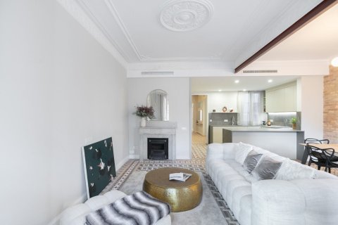 3 chambres apartment à vendre à Barcelona, Catalonia, Spain № 1495 - photo 3