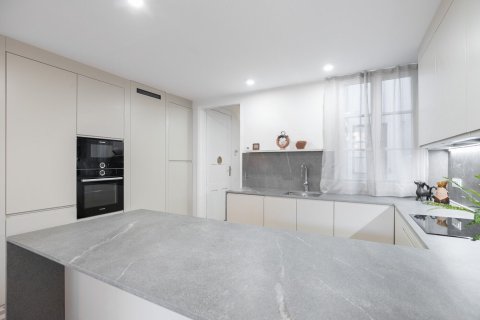 3 chambres apartment à vendre à Barcelona, Catalonia, Spain № 1495 - photo 12