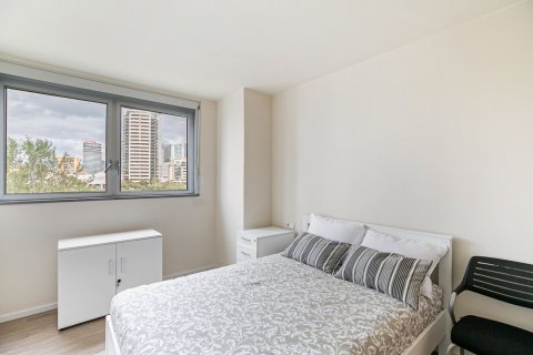 Apartamento de 2 dormitorios en venta en Barcelona, Cataluña, Spain № 1499 - foto 12