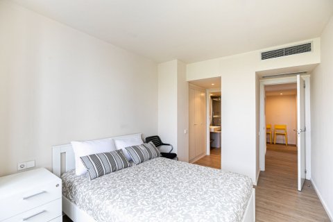 Apartamento de 2 dormitorios en venta en Barcelona, Cataluña, Spain № 1499 - foto 13