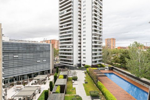 Apartamento de 2 dormitorios en venta en Barcelona, Cataluña, Spain № 1499 - foto 17