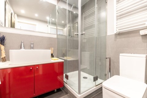 Купить квартиру в Барселона, Испания с 3 комнаты, № 1498 - фото 9