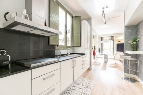 Купить квартиру в Барселона, Испания с 3 комнаты, № 1498 - фото 15