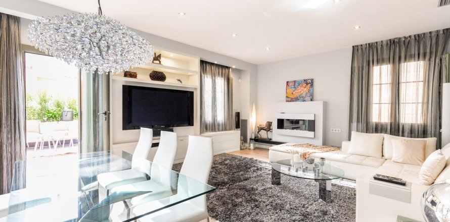 Квартира с 2 спальнями в Барселоне, Каталония, Испания № 1498