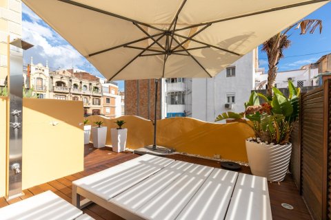 Купить квартиру в Барселона, Испания с 3 комнаты, № 1498 - фото 16