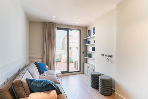 Купить квартиру в Барселона, Испания с 3 комнаты, № 1496 - фото 4