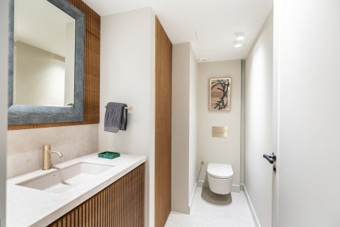 Купить квартиру в Барселона, Испания с 3 комнаты, № 1496 - фото 27