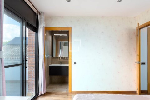 Villa de 5 dormitorios en venta en Vallromanes, Barcelona, Cataluña, Spain № 3876 - foto 8