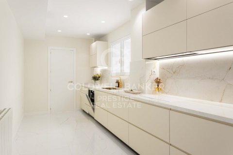 Купить квартиру в Барселона, Испания с 5 спален, 197м², № 5700 - фото 16