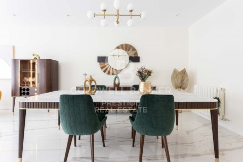 Купить квартиру в Барселона, Испания с 5 спален, 197м², № 5700 - фото 8