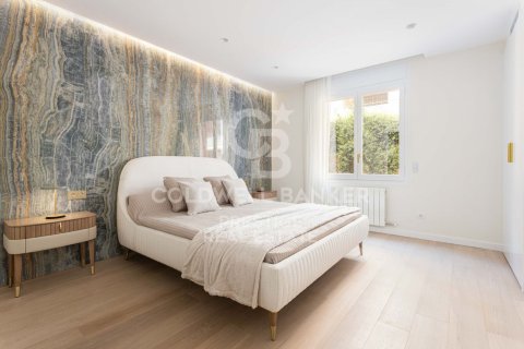 Купить квартиру в Барселона, Испания с 5 спален, 197м², № 5700 - фото 19