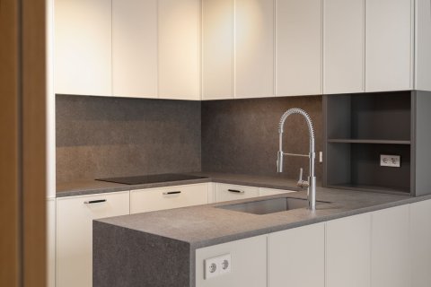 4 bedrooms apartment for sale in Barcelona, Catalonia, Spain № 6326 - photo 26