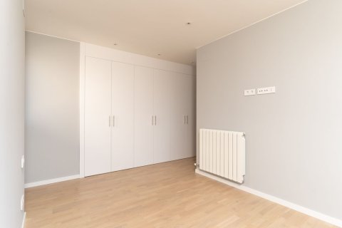 4 bedrooms apartment for sale in Badalona, Barcelona, Catalonia, Spain № 6328 - photo 13