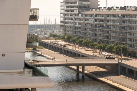 4 bedrooms apartment for sale in Badalona, Barcelona, Catalonia, Spain № 6328 - photo 23