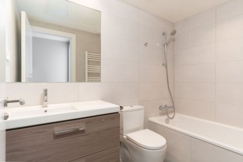 4 bedrooms apartment for sale in Badalona, Barcelona, Catalonia, Spain № 6328 - photo 19