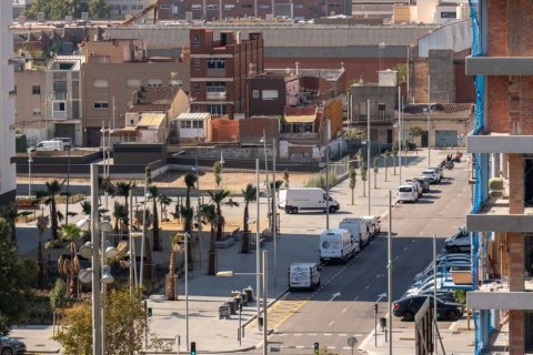 4 bedrooms apartment for sale in Badalona, Barcelona, Catalonia, Spain № 6328 - photo 16