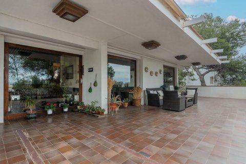 Купить дом в Кастельдефельс, Испания с 13 комнат, 653м², № 6215 - фото 16