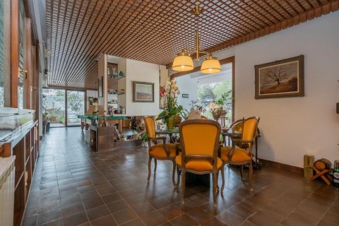 Купить дом в Кастельдефельс, Испания с 13 комнат, 653м², № 6215 - фото 26