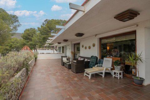 Купить дом в Кастельдефельс, Испания с 13 комнат, 653м², № 6215 - фото 27