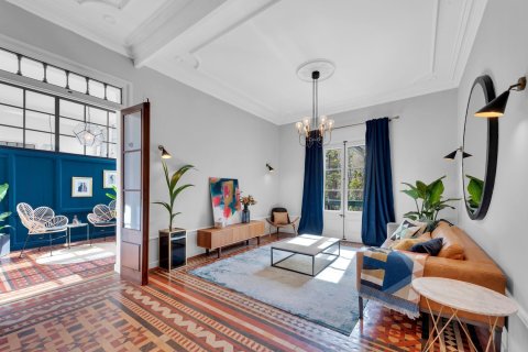 3 bedrooms apartment for sale in Barcelona, Catalonia, Spain № 6213 - photo 9