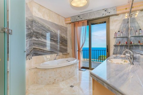 Сasa de 11 dormitorios en venta en Sant Feliu de Guíxols, Gerona, Cataluña, Spain № 6214 - foto 26