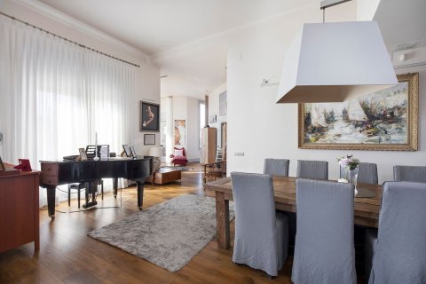 5 bedrooms apartment for sale in Barcelona, Catalonia, Spain № 6212 - photo 19