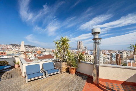 5 bedrooms apartment for sale in Barcelona, Catalonia, Spain № 6212 - photo 12