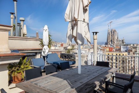 5 bedrooms apartment for sale in Barcelona, Catalonia, Spain № 6212 - photo 10