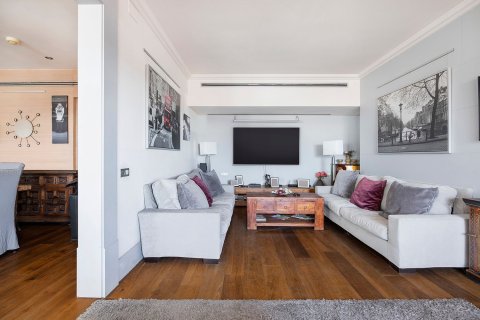 5 bedrooms apartment for sale in Barcelona, Catalonia, Spain № 6212 - photo 21