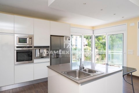 Купить виллу в Кастель-Пладжа-д'Аро, Испания с 5 спален, 416м², № 2389 - фото 9