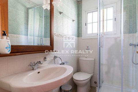 Купить дом в Льорет-де-Мар, Испания с 5 спален, 335м², № 2390 - фото 24