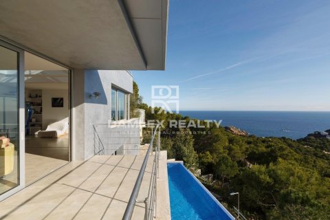 Купить виллу в Палафружель, Испания с 4 спальни, 555м², № 2388 - фото 12