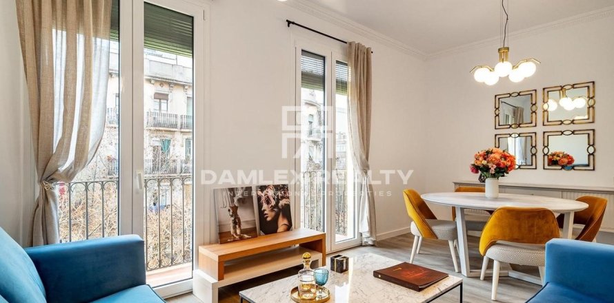 Квартира с 2 спальнями в Эшампле, Барселона, Каталония, Испания № 2387