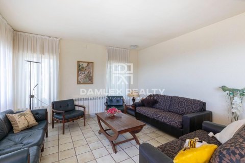 Купить дом в Льорет-де-Мар, Испания с 7 спален, 400м², № 2391 - фото 6