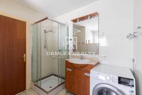 Купить дом в Льорет-де-Мар, Испания с 7 спален, 400м², № 2391 - фото 24