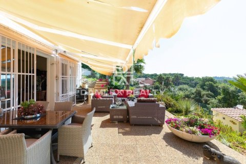 Купить дом в Льорет-де-Мар, Испания с 7 спален, 400м², № 2391 - фото 19