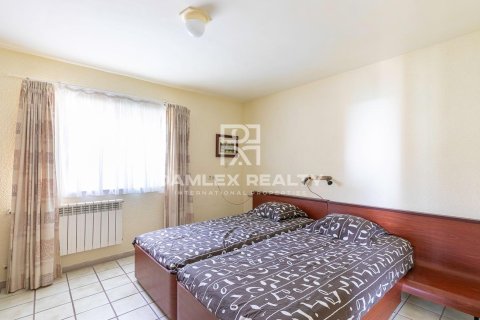 Купить дом в Льорет-де-Мар, Испания с 7 спален, 400м², № 2391 - фото 16