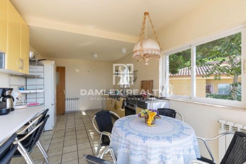 Купить дом в Льорет-де-Мар, Испания с 7 спален, 400м², № 2391 - фото 8