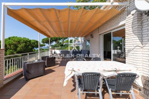 Купить дом в Льорет-де-Мар, Испания с 7 спален, 400м², № 2391 - фото 11