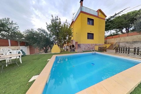 Дом с 4 спальнями в Кастельяр-дель-Вальесе, Барселона, Каталония, Испания № 2818