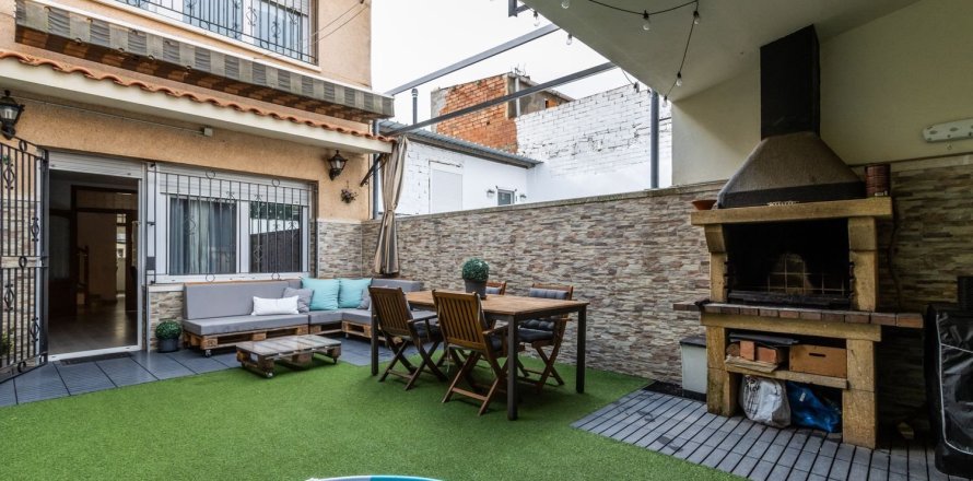 Дом с 4 спальнями в Сабаделе, Барселона, Каталония, Испания № 2816