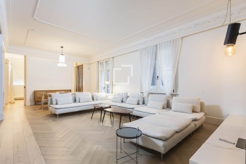 4 chambres apartment à vendre à Barcelona, Catalonia, Spain № 4310