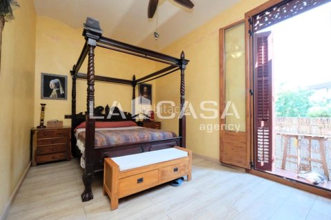 Дом с 2 спальнями в Орта-Гинардо, Барселона, Каталония, Испания № 1960