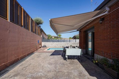 Купить дом в Маскефа, Испания с 5 спален, 248м², № 1937 - фото 2