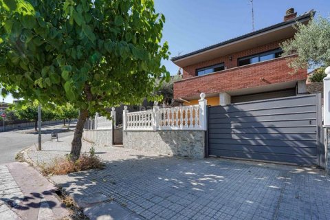 Купить дом в Маскефа, Испания с 5 спален, 248м², № 1937 - фото 11